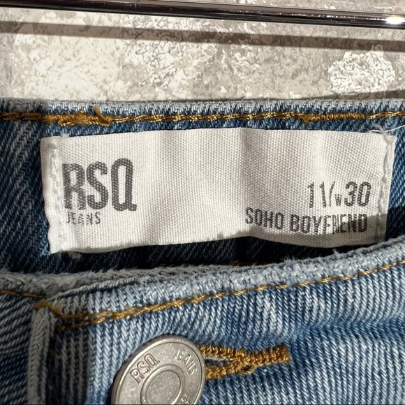 RSQ Jeans Womens 11/30 Soho Boyfriend Distressed Mom Jeans Button Fly Light Wash - Picture 8 of 9